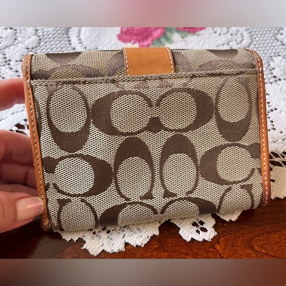 Coach Signature C Brown and Tan Trifold Wallet canvas and leather - Picture 3 of 13